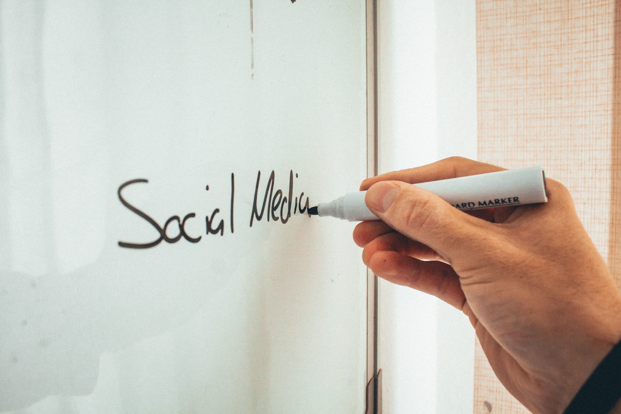 Rapporto tra social media e marketing